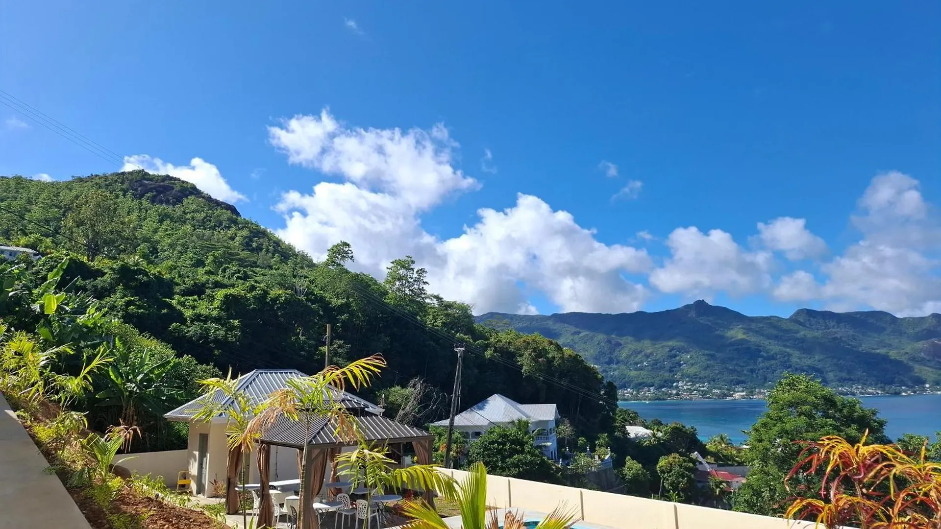 Tropical Secrets Holiday Apartments Victoria