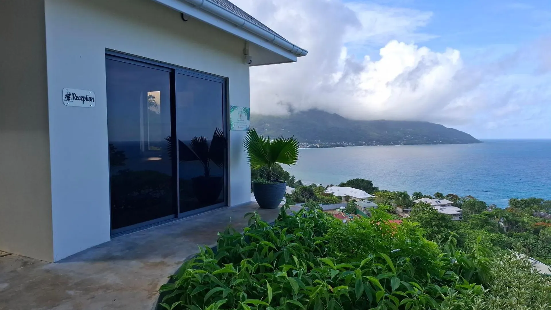 Tropical Secrets Holiday Apartments Victoria